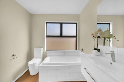 Photo of property in 21 Ellmers Street, Woodend, 7691