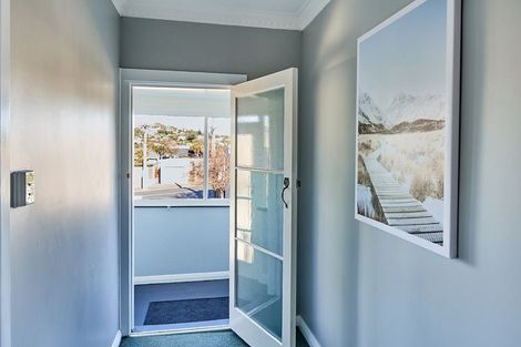 Photo of property in 10 Helen Street, Brooklyn, Wellington, 6021