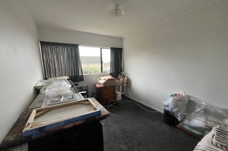 Photo of property in 2/7 Courant Place, Clover Park, Auckland, 2019