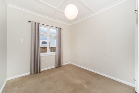 Photo of property in 37 Miro Street, Takaro, Palmerston North, 4410