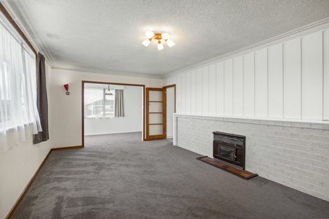 Photo of property in 11 West Hoe Road, Orewa, 0931