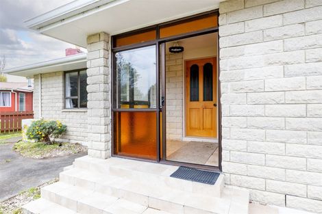 Photo of property in 32 Gordon Street, Woodville, 4920