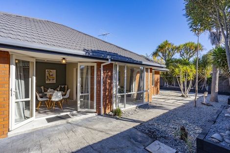 Photo of property in 59 Uxbridge Street, Redwood, Christchurch, 8051