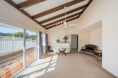 Photo of property in 8 Falla Street, Paraparaumu Beach, Paraparaumu, 5032