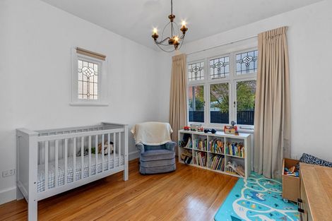 Photo of property in 18 Winton Street, St Albans, Christchurch, 8014