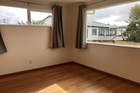Photo of property in 54 Forest Hill Road, Henderson, Auckland, 0612