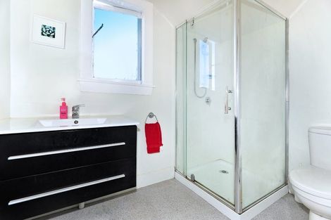 Photo of property in 154 Wainoni Road, Avondale, Christchurch, 8061
