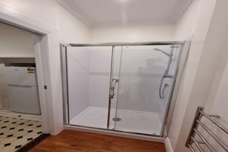 Photo of property in 14 Prince Street, Mount Victoria, Wellington, 6011