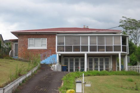 Photo of property in 74 Rimu Street, New Lynn, Auckland, 0600