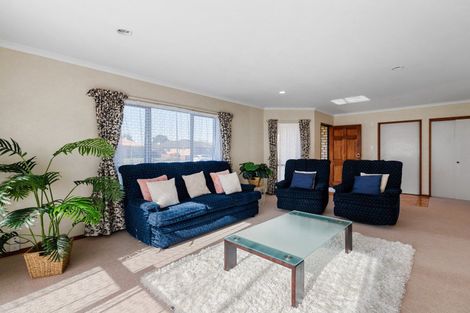 Photo of property in 26 Farnborough Drive, Nawton, Hamilton, 3200