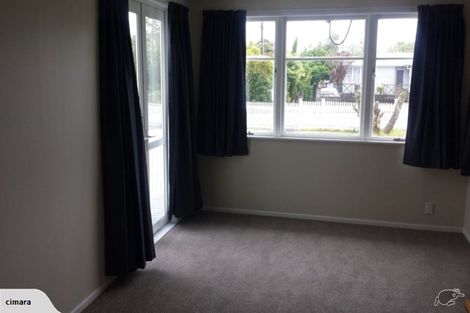 Photo of property in 10 Renata Crescent, Te Atatu Peninsula, Auckland, 0610