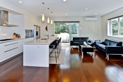 Photo of property in 113 Laurel Oak Drive, Schnapper Rock, Auckland, 0632