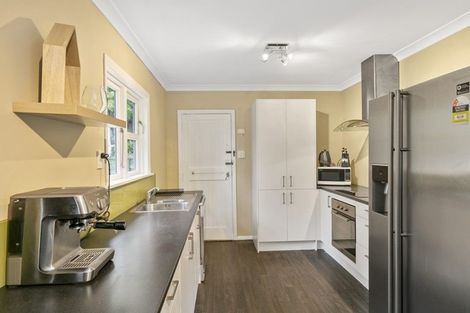 Photo of property in 38 Hine Road, Wainuiomata, Lower Hutt, 5014