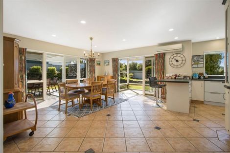 Photo of property in 10 Highfields Drive, Katikati, 3129