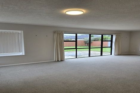 Photo of property in 65 Cedar Drive, Paraparaumu Beach, Paraparaumu, 5032