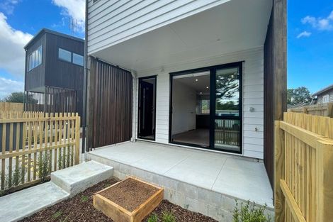 Photo of property in 3/5 Brandon Road, Glen Eden, Auckland, 0602