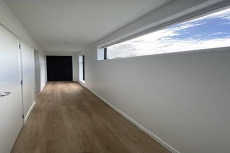 Photo of property in 93 Papatupu Way, Kumeu, 0810