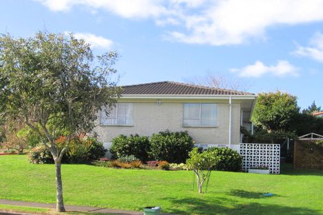 Photo of property in 2/51 Charntay Avenue, Clover Park, Auckland, 2019