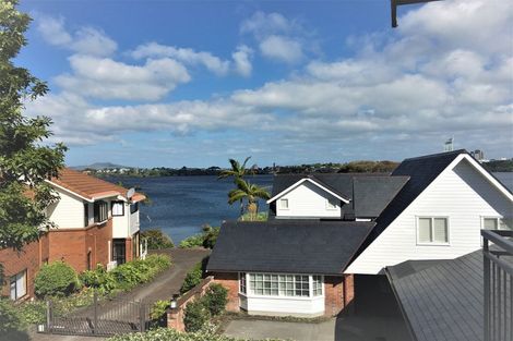 Photo of property in 92a Shakespeare Road, Milford, Auckland, 0620