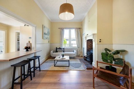 Photo of property in 110 Victoria Street, Cambridge, 3434