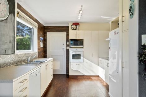 Photo of property in 593 Queen Street East, Levin, 5510