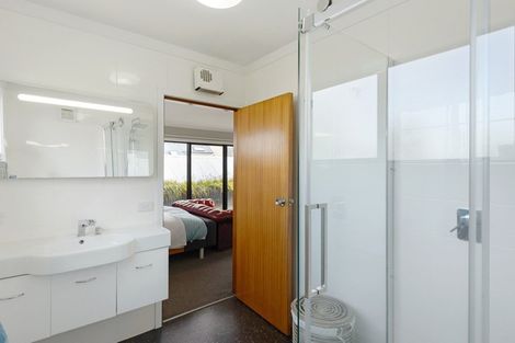 Photo of property in 129 Chester Street East, Christchurch Central, Christchurch, 8011