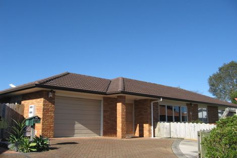 Photo of property in 12 Emmerdale Avenue, Papakura, 2110
