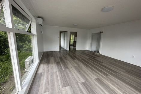 Photo of property in 7 Ellice Road, Totara Vale, Auckland, 0629