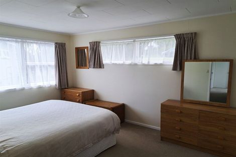 Photo of property in 18 Shanaway Rise, Hillcrest, Auckland, 0627