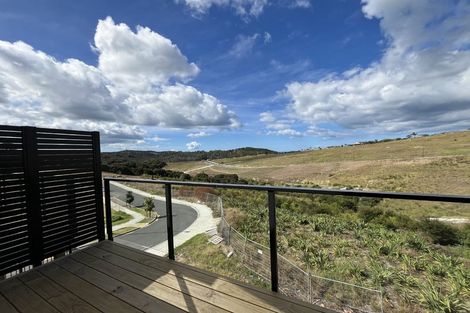 Photo of property in 2/23 Makomako Drive, Orewa, 0931