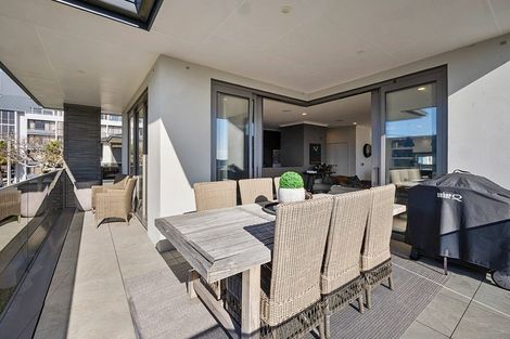 Photo of property in 12 Autere Street, Strandon, New Plymouth, 4312