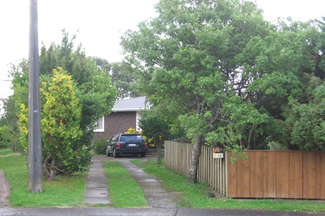 Photo of property in 12 Norma Avenue, Te Atatu South, Auckland, 0610