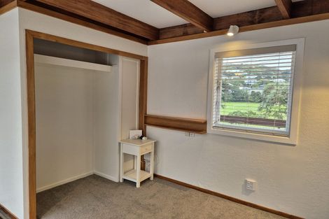 Photo of property in 39 Lucknow Terrace, Khandallah, Wellington, 6035