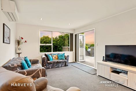 Photo of property in 12 Pimento Place, New Lynn, Auckland, 0600