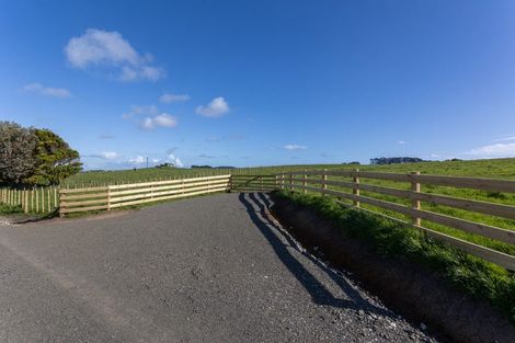 Photo of property in 179 Evans Road, South Head, 0874