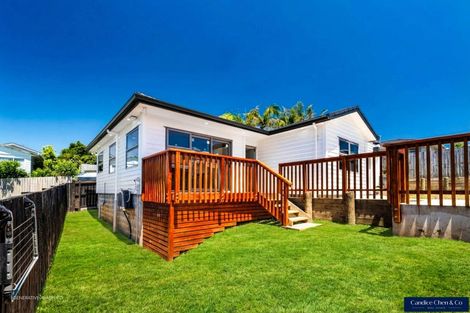 Photo of property in 74b Awaroa Road, Sunnyvale, Auckland, 0612