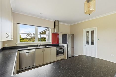 Photo of property in 737 Frankley Road, Hurworth, New Plymouth, 4371
