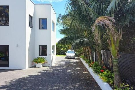 Photo of property in 1152b South Road, Oakura, 4314