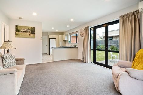 Photo of property in 22 Clinton Lane, Woolston, Christchurch, 8062