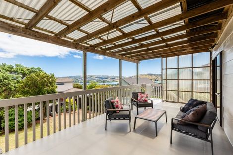 Photo of property in 28 Mercury Way, Whitby, Porirua, 5024