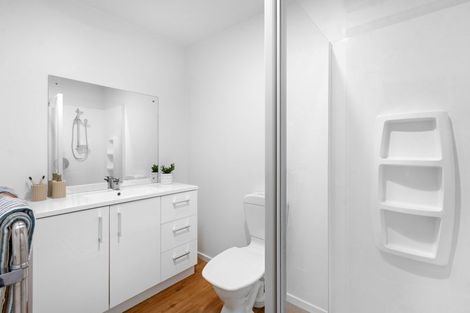 Photo of property in 17b Division Street, Riccarton, Christchurch, 8041