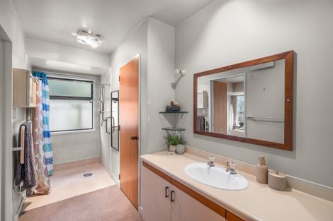 Photo of property in 2/9 Ludecke Place, Sockburn, Christchurch, 8042