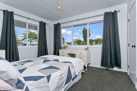 Photo of property in 154 Oaktree Avenue, Browns Bay, Auckland, 0630