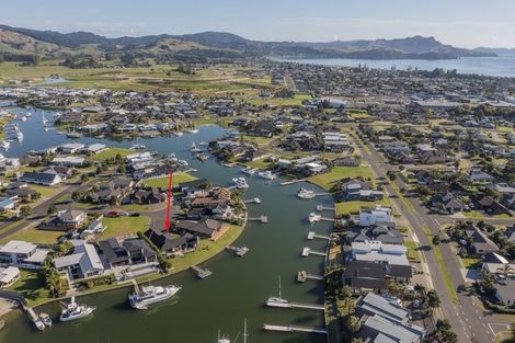 Photo of property in 10 Kelly Place, Whitianga, 3510