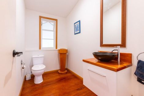 Photo of property in 77 Mclean Street, Woodville, 4920