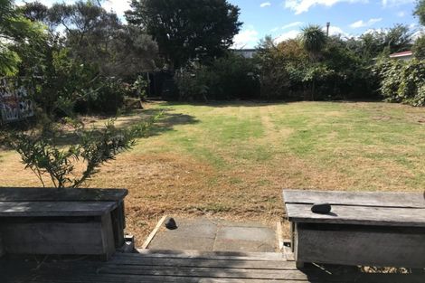 Photo of property in 15 Toru Street, Te Atatu Peninsula, Auckland, 0610