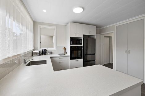 Photo of property in 1/5 Waimea Street, Westown, New Plymouth, 4310