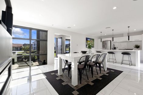 Photo of property in 300 Harbourside Drive, Karaka, Papakura, 2113