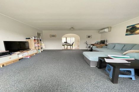 Photo of property in 1/6 Colleen Norma Place, Half Moon Bay, Auckland, 2012