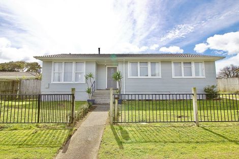 Photo of property in 57 Chingford Close, Mangere, Auckland, 2022